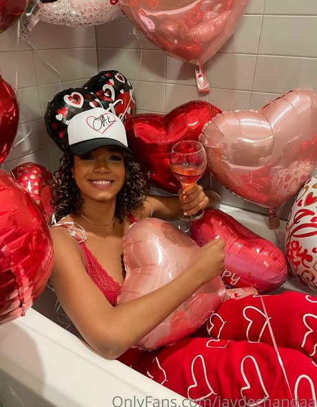 jaydechandaa sexy star image