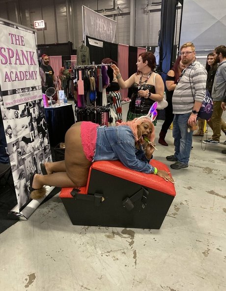 itsjuicytee model best photo