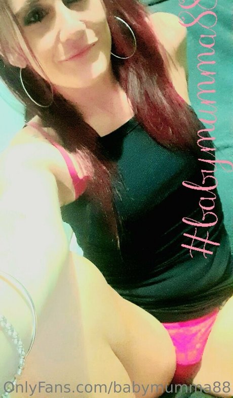 babymumma88 model top photos