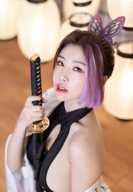 Yebin star erotic img