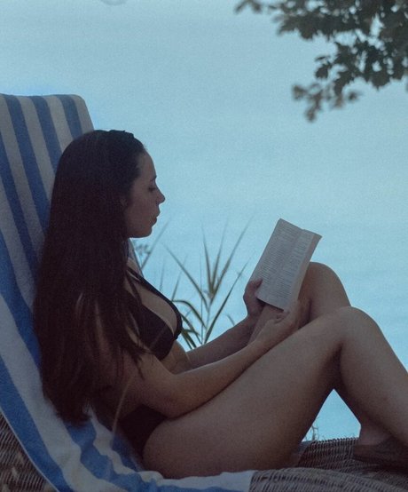 Charlie Danger xxx pornstar gallery