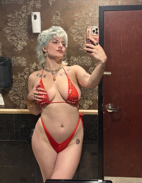 BillieGMcGehee model hd image