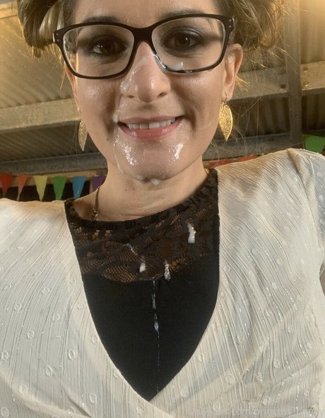 princess poppy model nudes pics