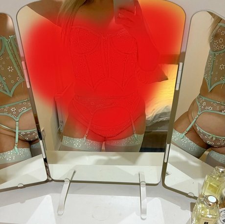 Jessy Lou star top pic