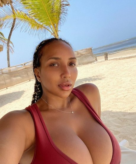 ShayLiving erotic actress pictures