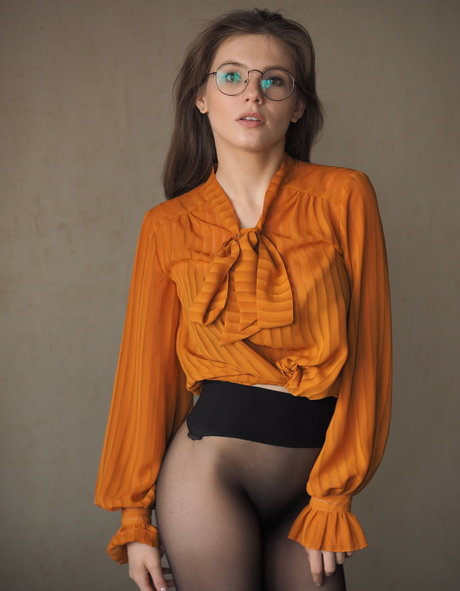 Anyutamoor star erotic picture