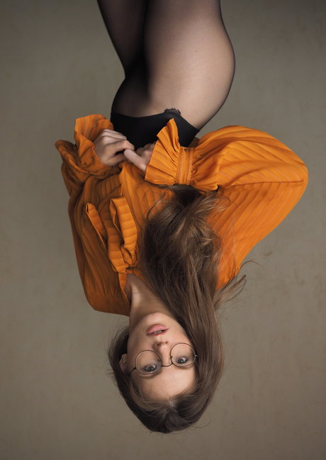 Anyutamoor hd actress photo