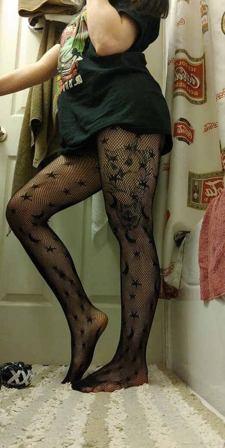 nephthys rex star nude photos