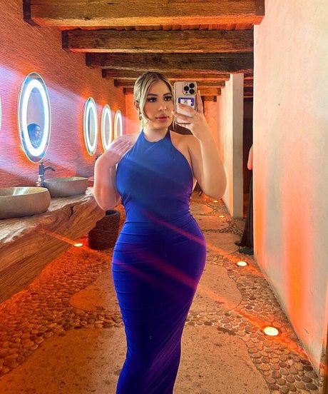 seeedollazz erotic pornstar pictures