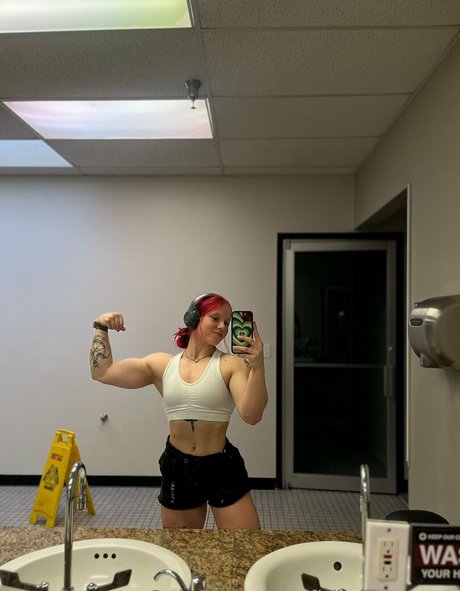 fitbycharlotte star adult picture