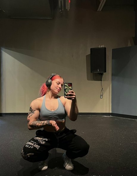 fitbycharlotte high quality model pictures