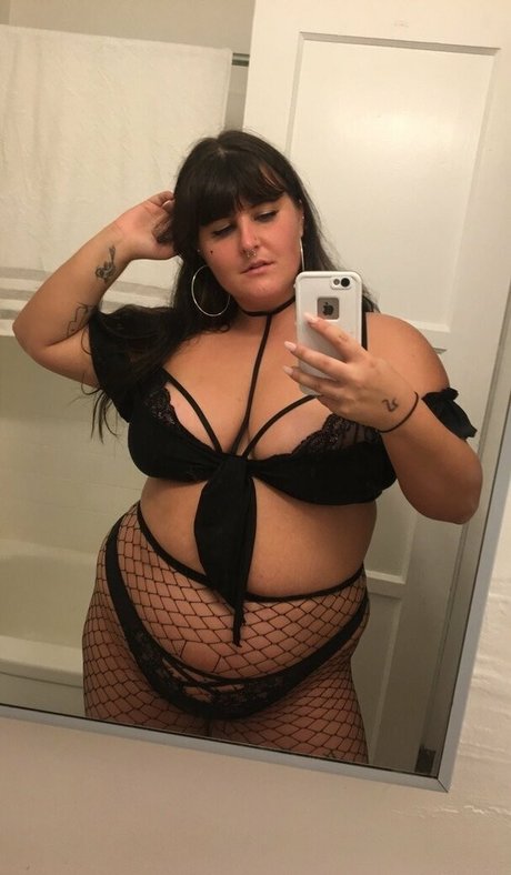 freeleila hd actress image