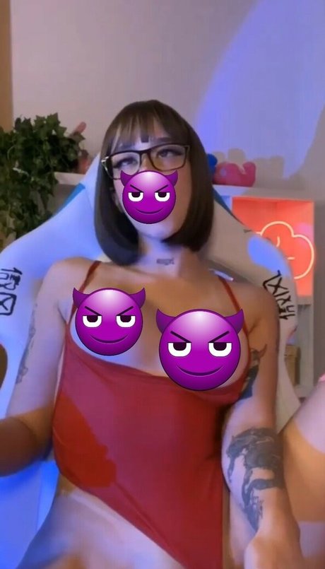 Khada Amanda beautiful actress photo