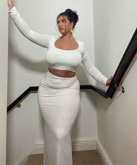 Irena Drezi model porn image