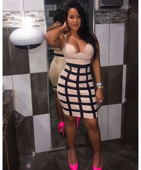 Toni Salina Chee Young naked model galleries