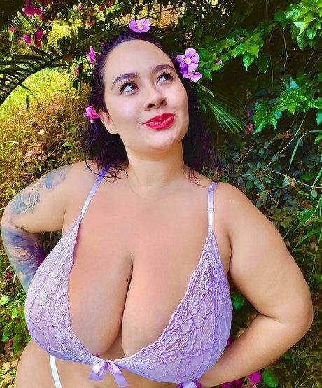 Blaalz model exclusive pictures