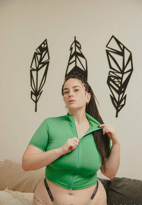 pinkkgirl model naked photo