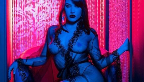 Carla Vyxx pornographic star picture