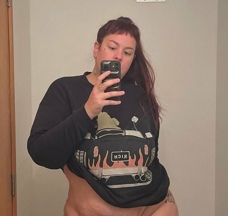 vikki diamond adult model pic