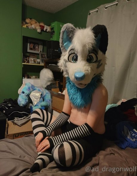 ad dragonwolf art actress pics