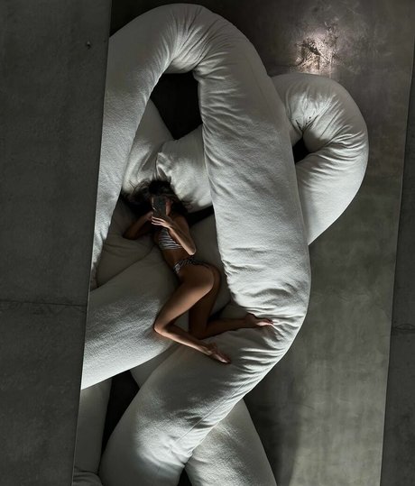 Alina Trunova pretty actress archive