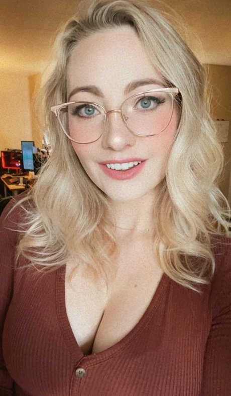 Cannibalqueen beautiful star img