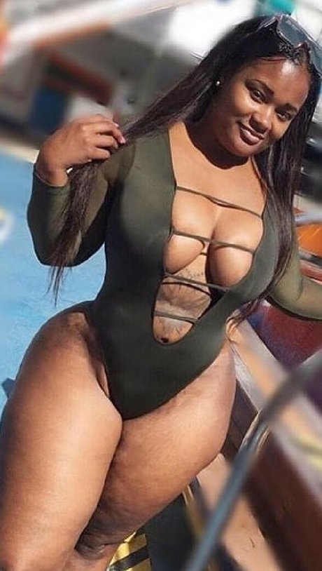 Ashleythebombshell xxx actress image