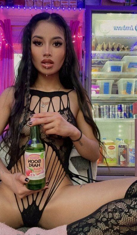 freesojustarr art model pics