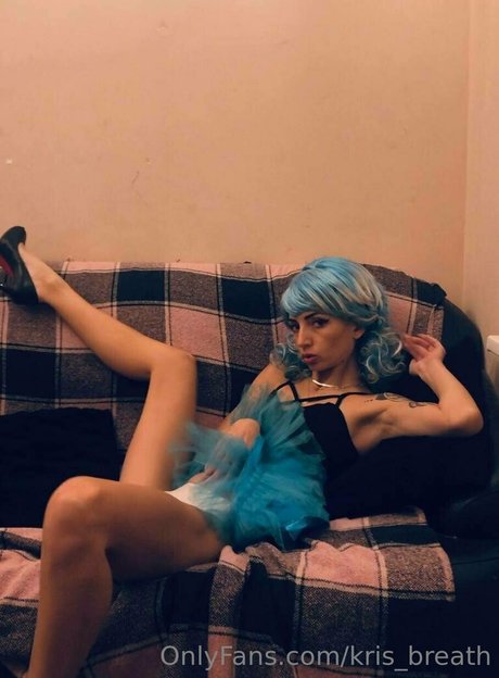 kris breath model pretty image