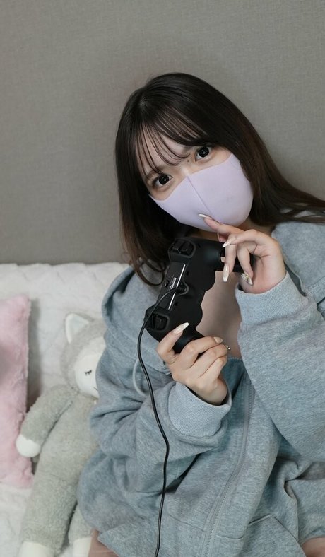 jste noa hot actress picture