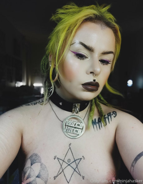 bitxhcraft exclusive pornstar galleries