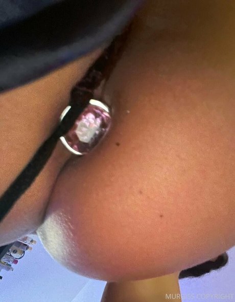 Murgiss model nude pictures