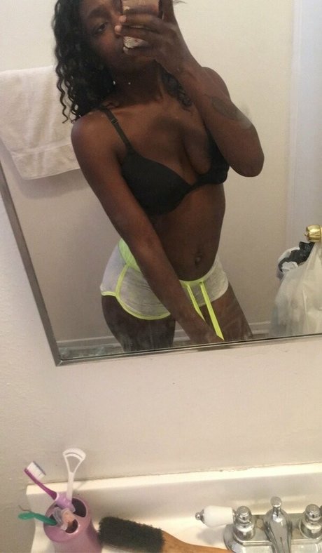 brixxb94 model hot pictures