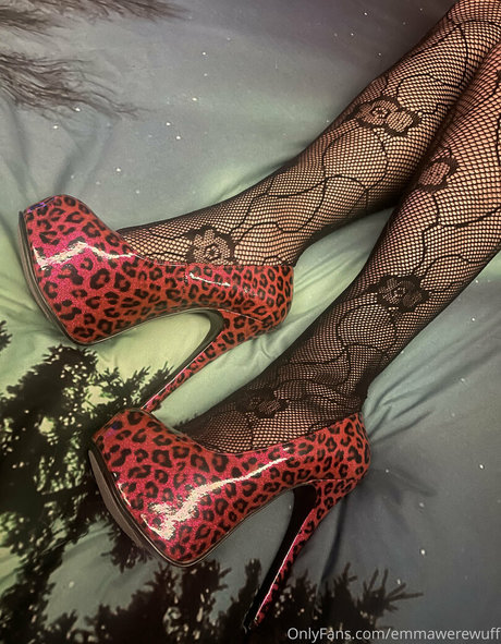 emmawerewuff model naked galleries