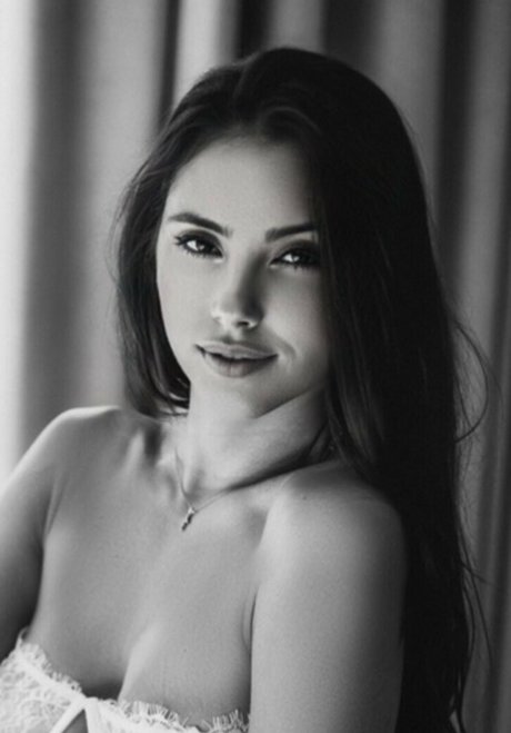 juliaby star pornographic photo