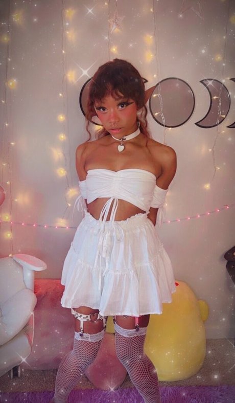 AccelGirl perfect model photo