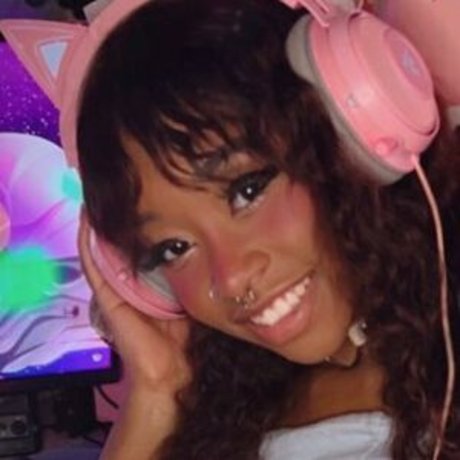 AccelGirl free star pic