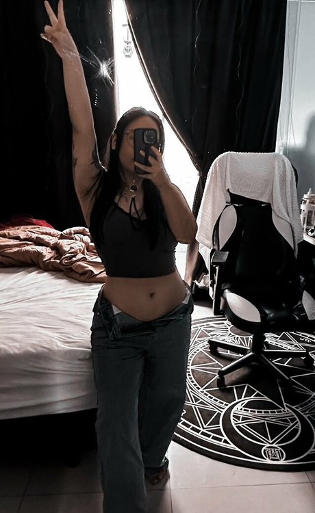 Akemyni pornographic star galleries