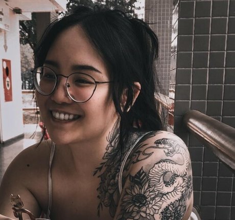 Akemyni model nudes photo