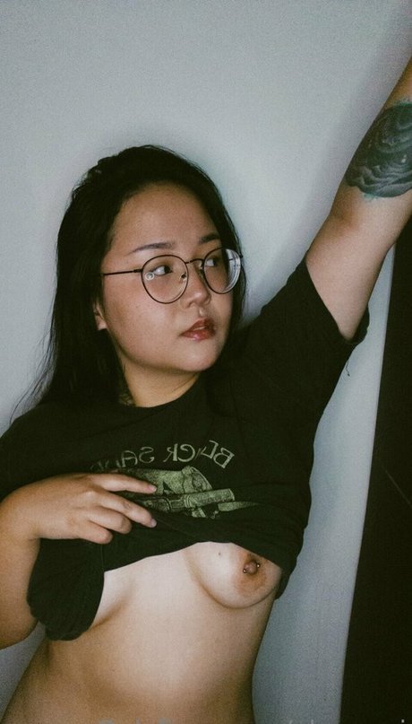 Akemyni pornstar beautiful image