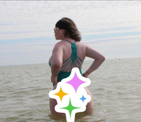 purplebentley naked star pic