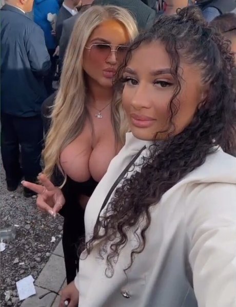 Brittany T erotic model pics