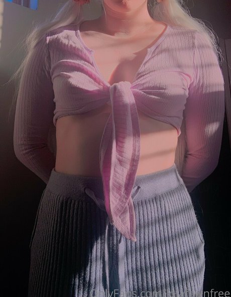 lolafawnfree model perfect picture