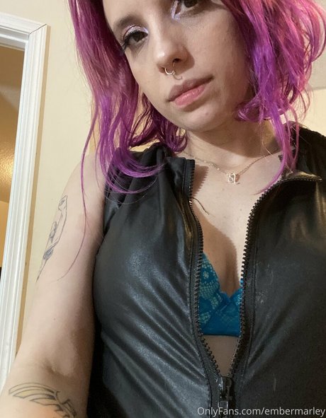 embermarley naked model photos