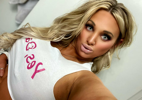 sexxystarr77 star adult pictures