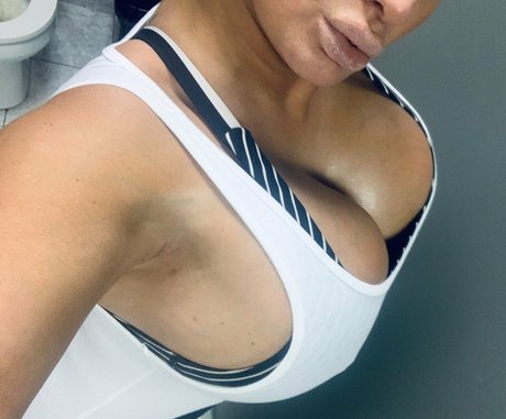 sexxystarr77 model erotic archive