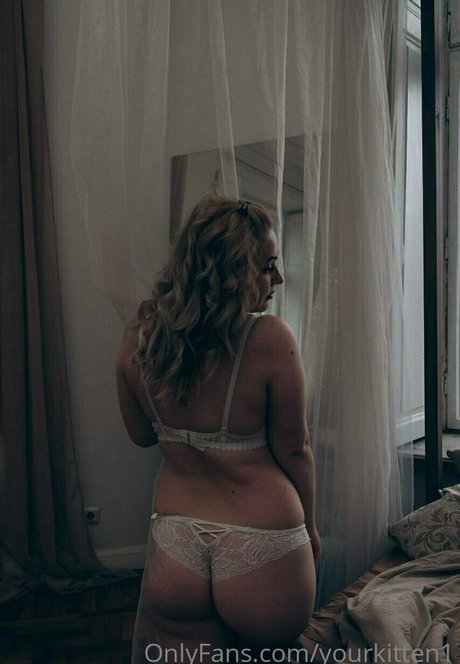 yourkitten1 star beautiful pic