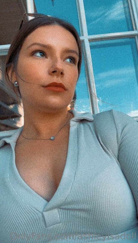 ashleyisadoll sex model image