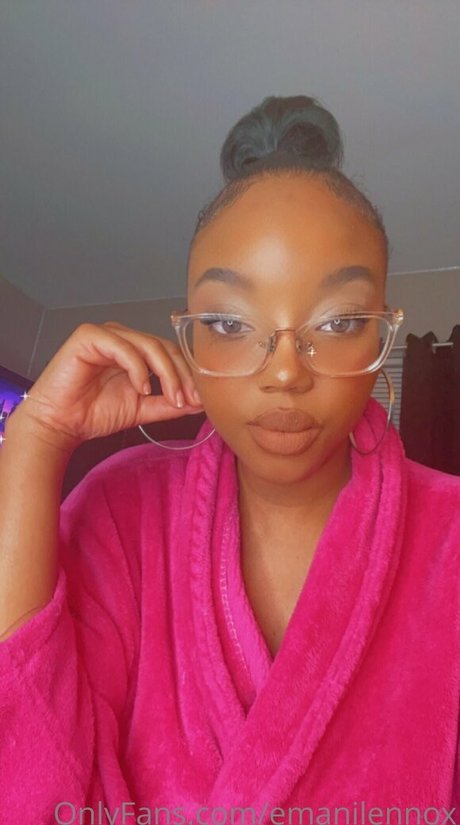 emanilennox pornographic actress picture