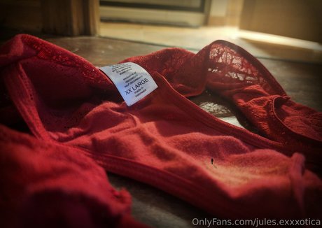 jules exxxotica model hd pics